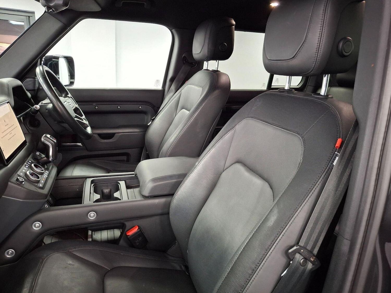 Used Land Rover Defender 2023 for sale - 77781813: Photo 66