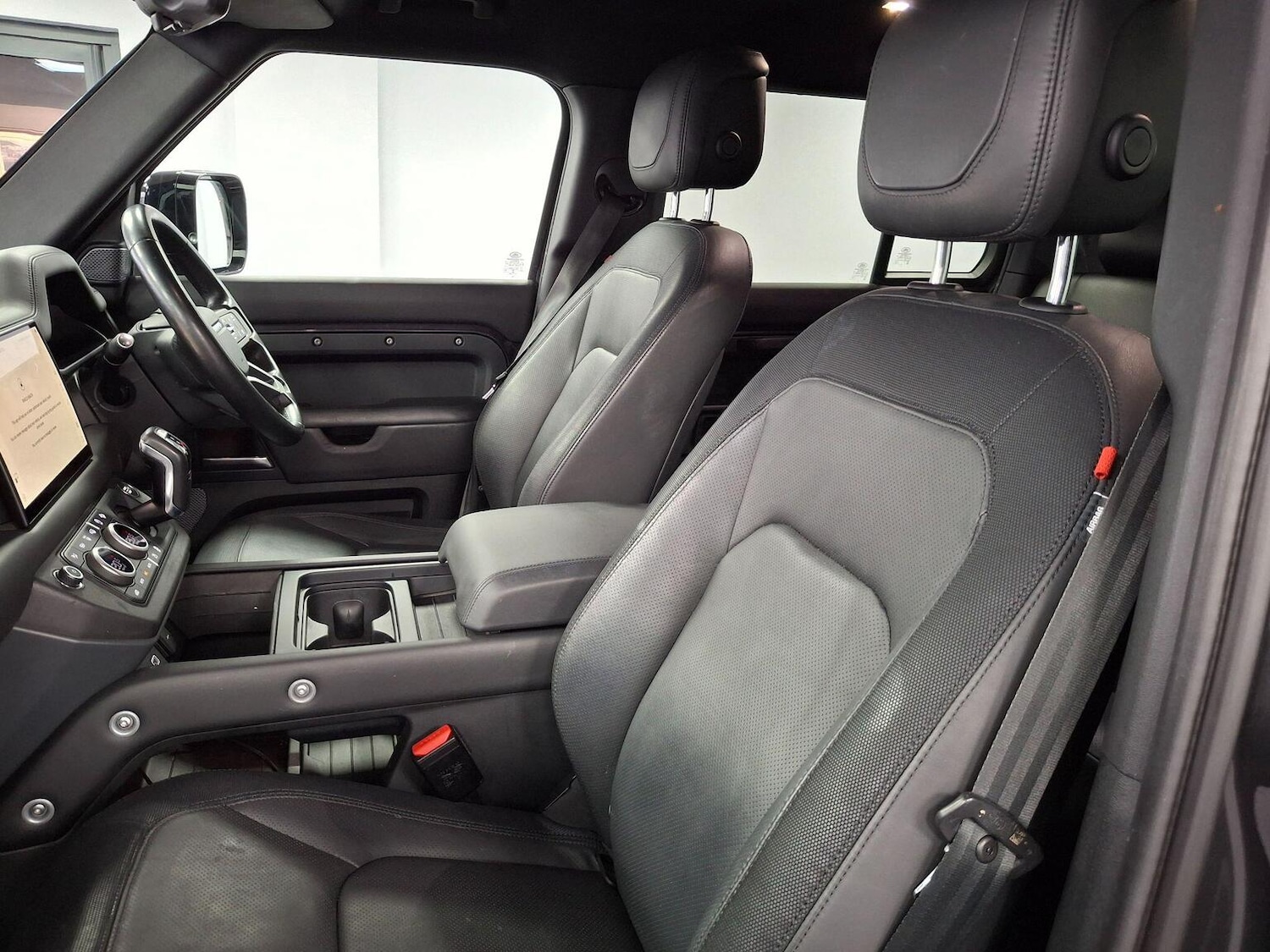 Used Land Rover Defender 2023 for sale - 77781813: Photo 76