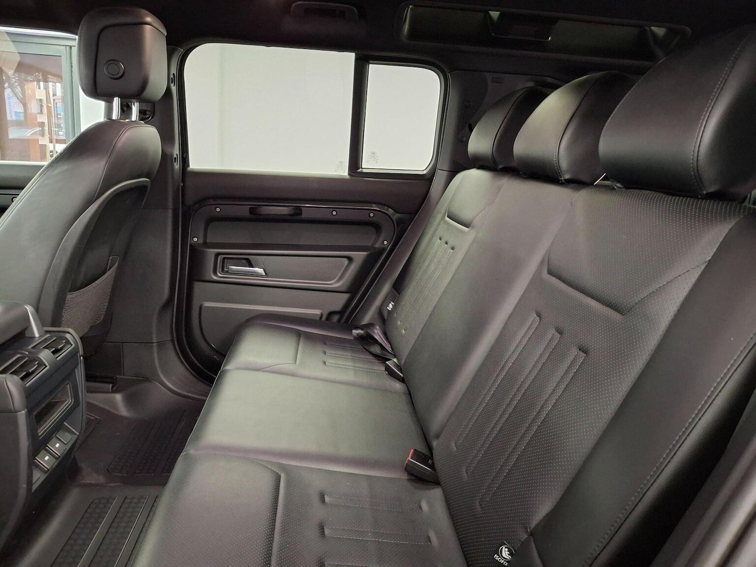 Used Land Rover Defender 2023 for sale - 77781813: Photo 77