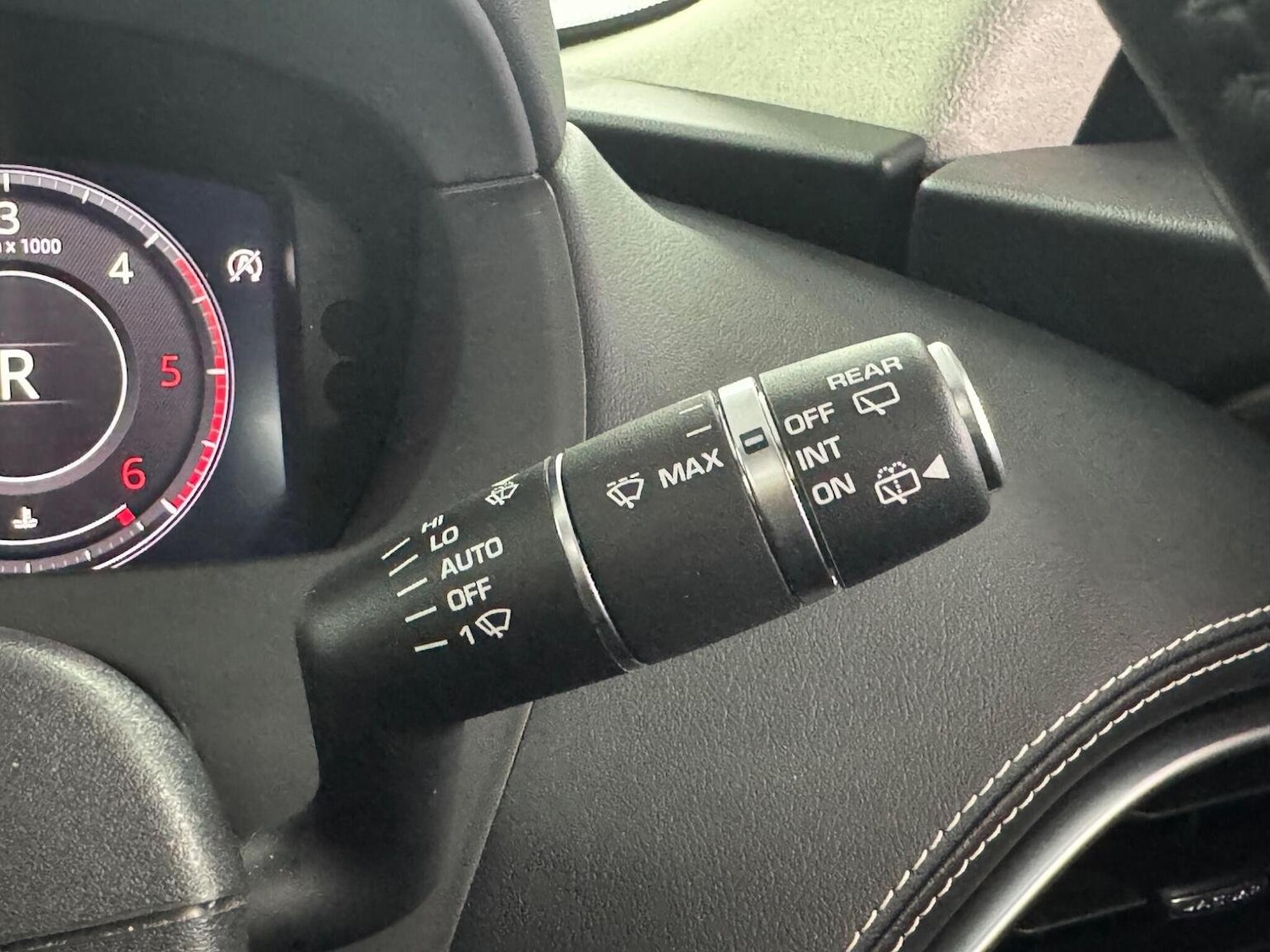 Used Jaguar F-Pace 2018 for sale - 76313891: Photo 21