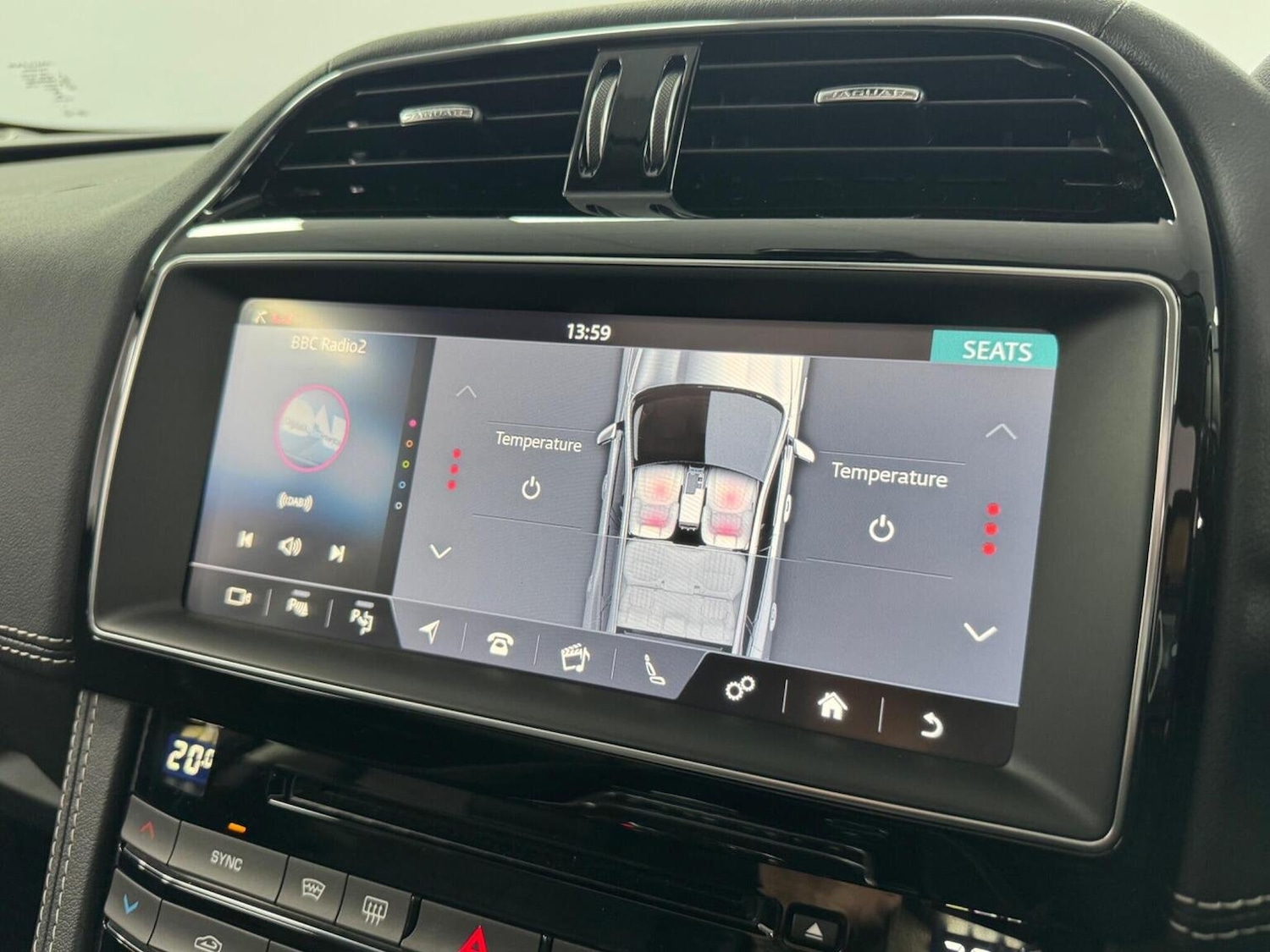 Used Jaguar F-Pace 2018 for sale - 76313891: Photo 22