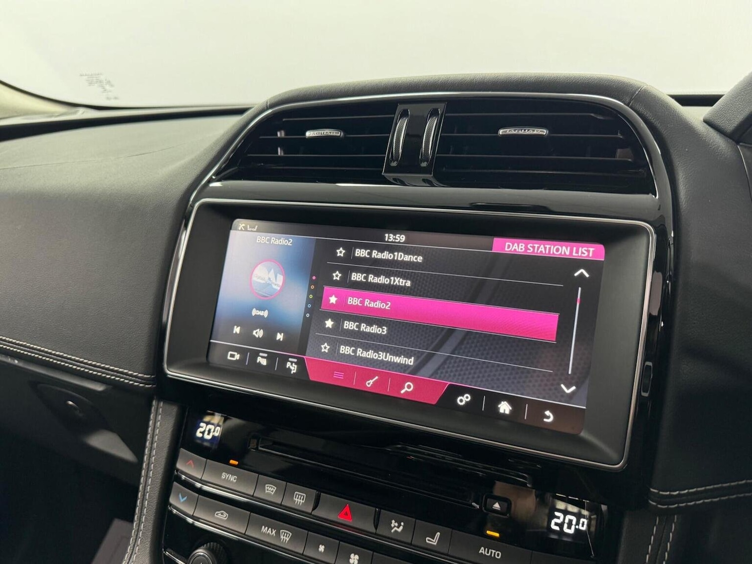 Used Jaguar F-Pace 2018 for sale - 76313891: Photo 25