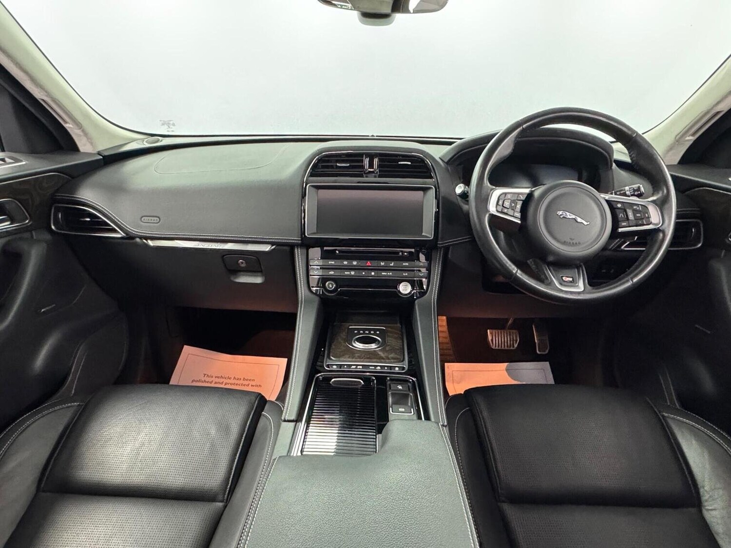 Used Jaguar F-Pace 2018 for sale - 76313891: Photo 4