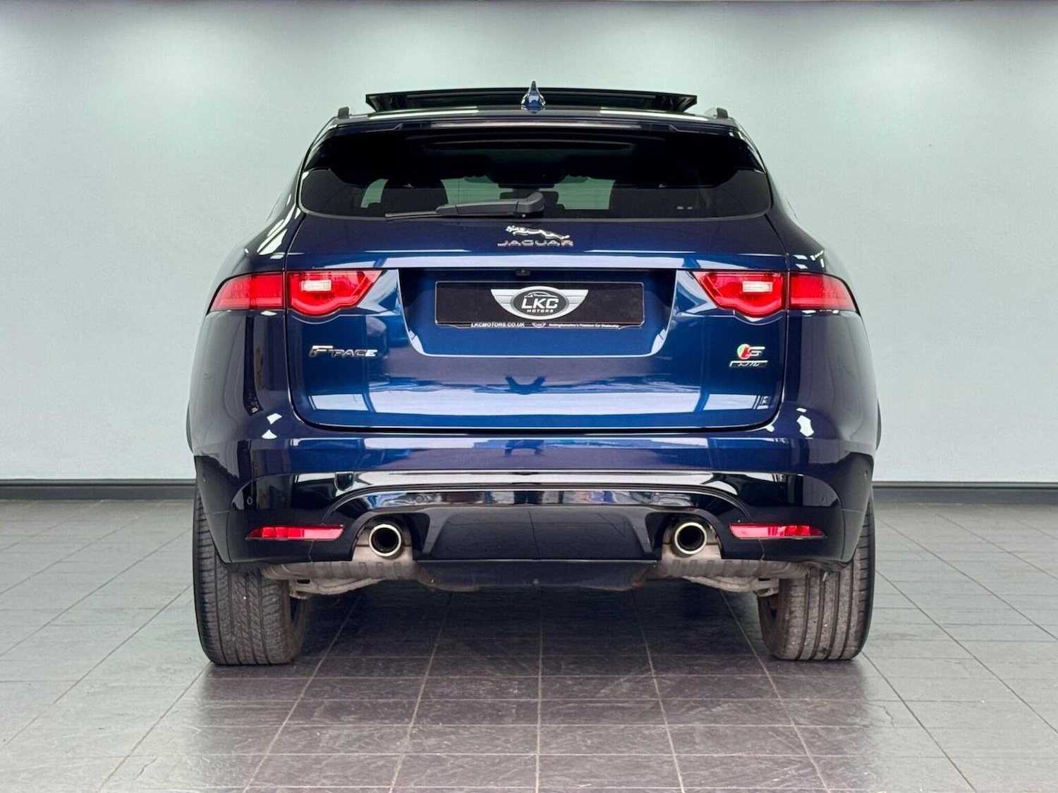 Used Jaguar F-Pace 2018 for sale - 76313891: Photo 48