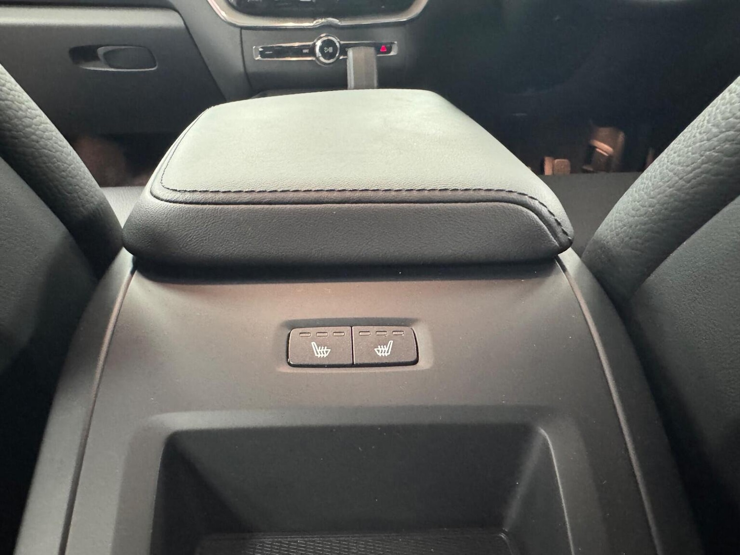 Used Volvo XC60 2024 for sale - 76430986: Photo 41