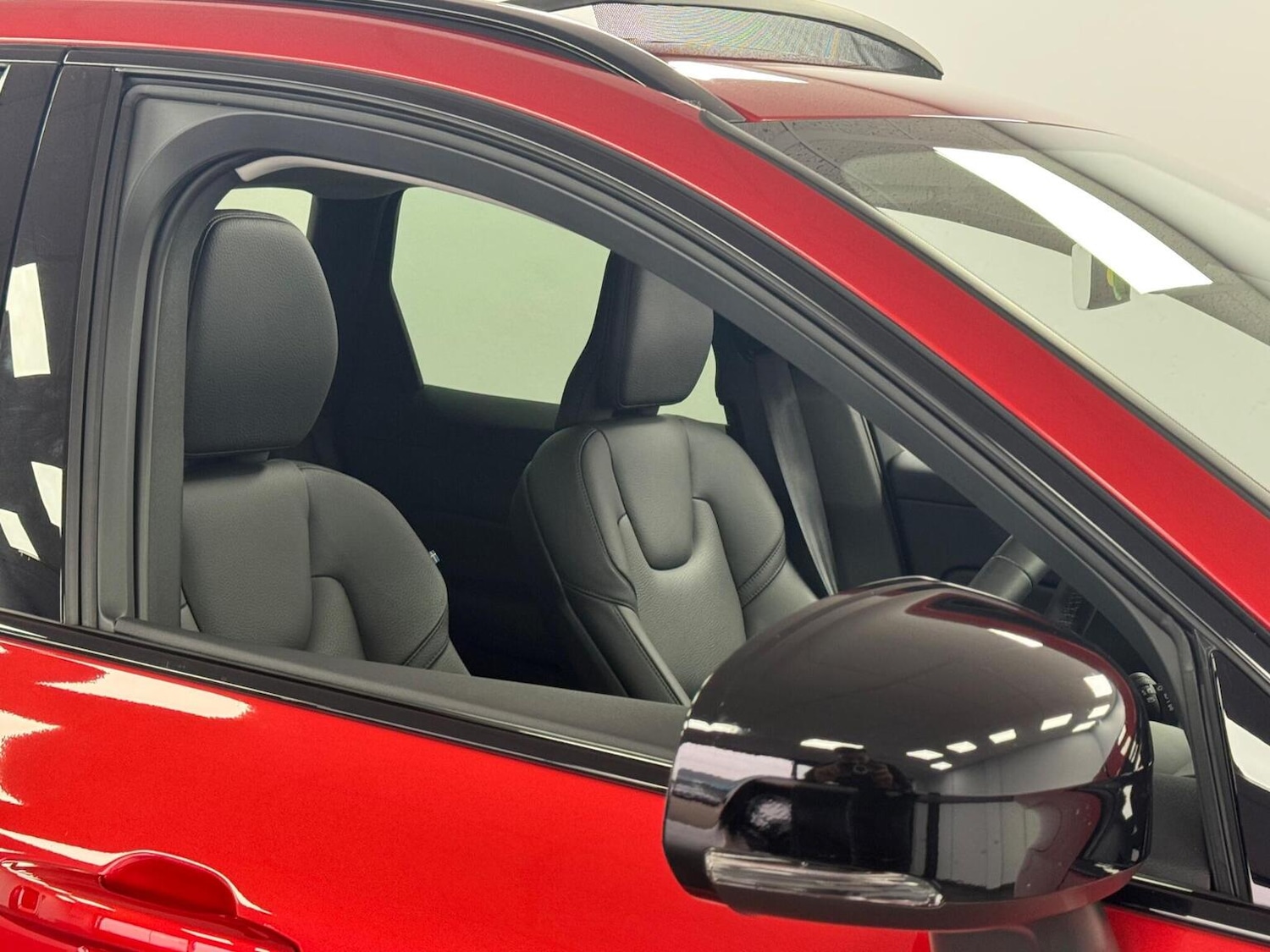 Used Volvo XC60 2024 for sale - 76430986: Photo 8