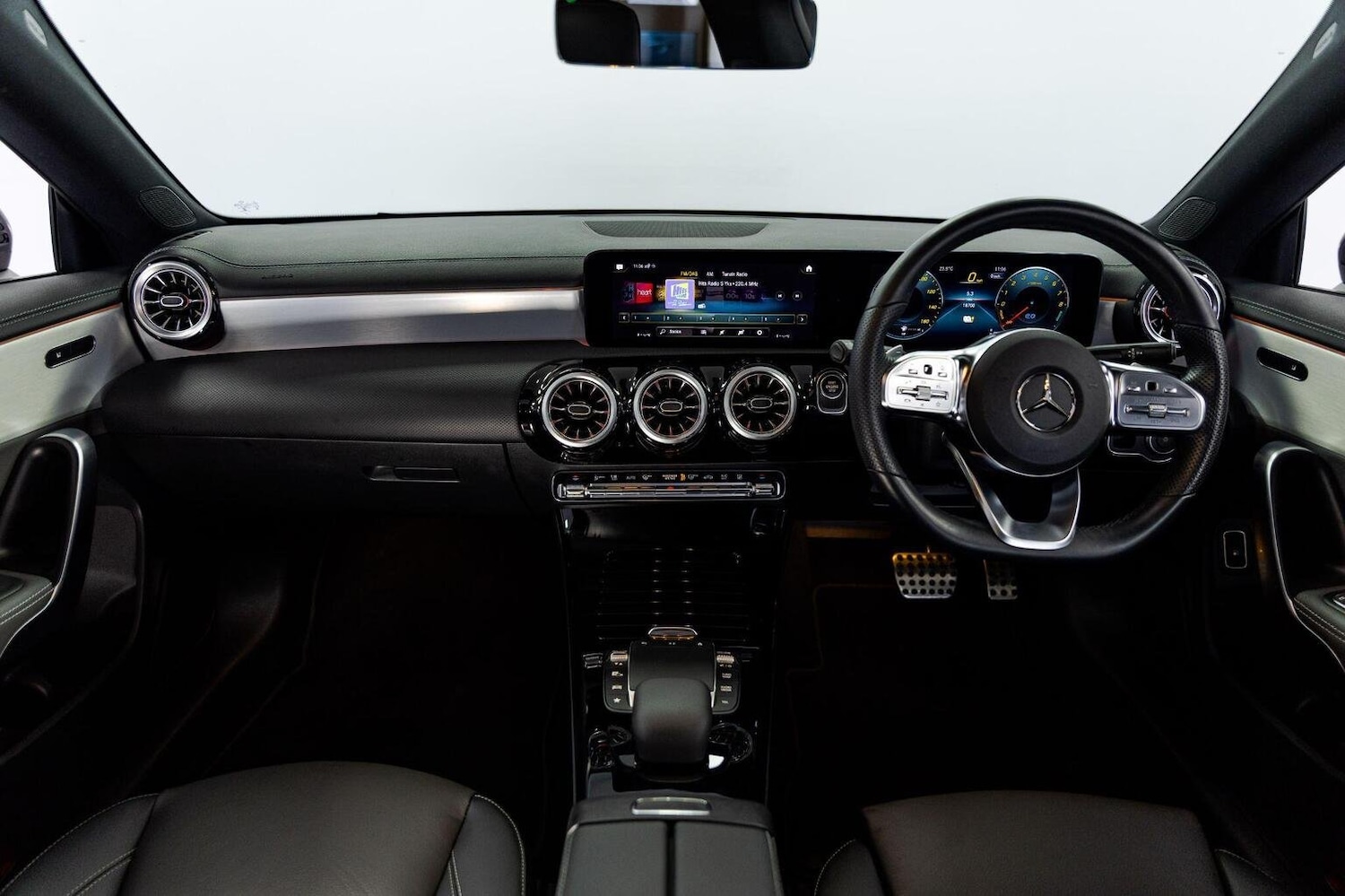 Used Mercedes-Benz CLA 2022 for sale - 75962770: Photo 3