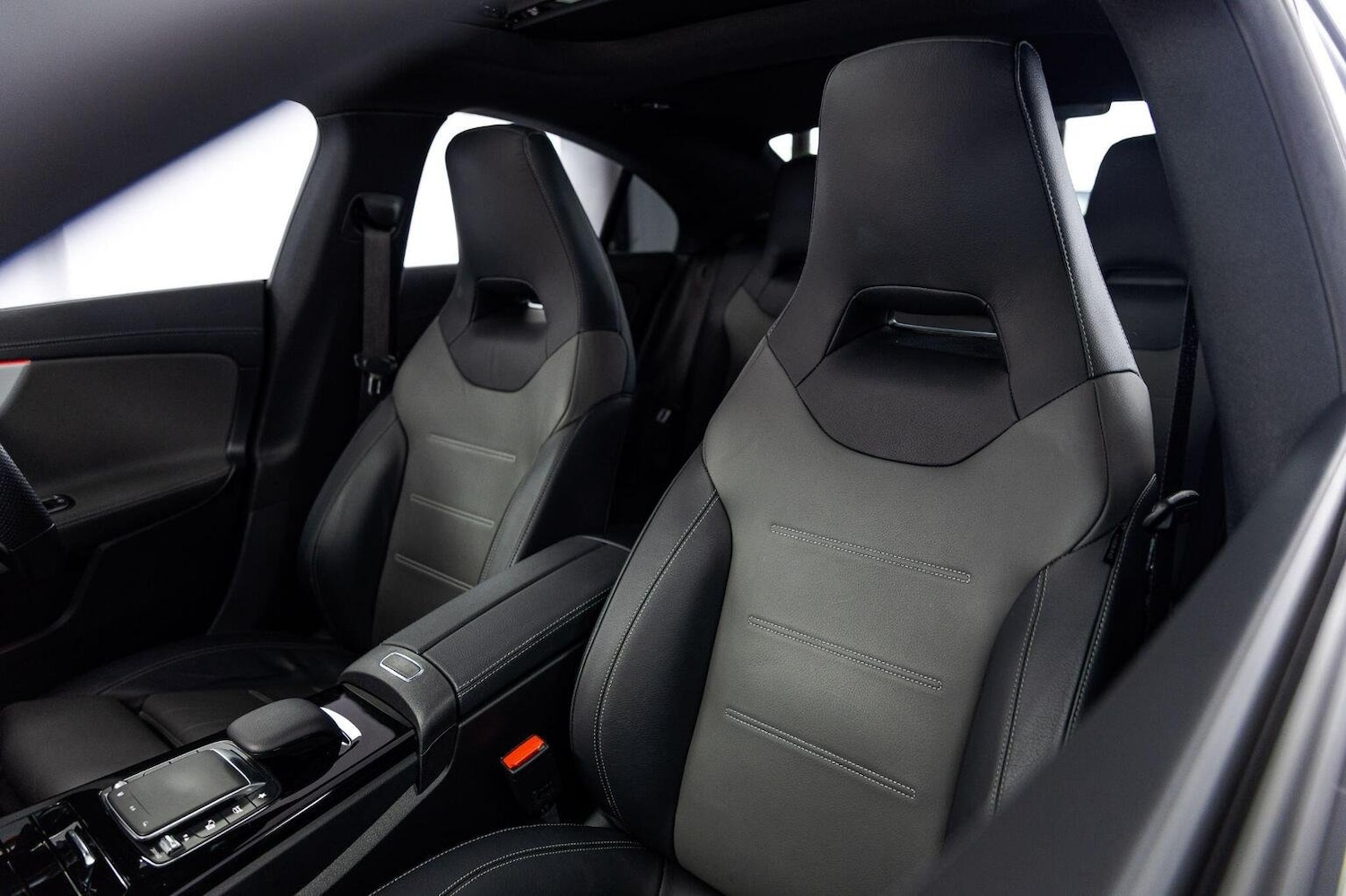 Used Mercedes-Benz CLA 2022 for sale - 75962770: Photo 4