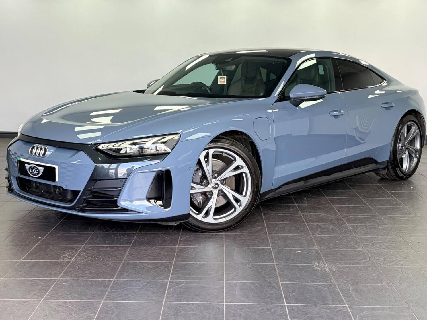 Audi E-tron GT