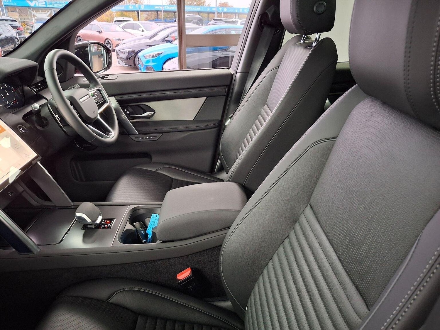 Used Land Rover Discovery Sport 2023 for sale - 76313923: Photo 22