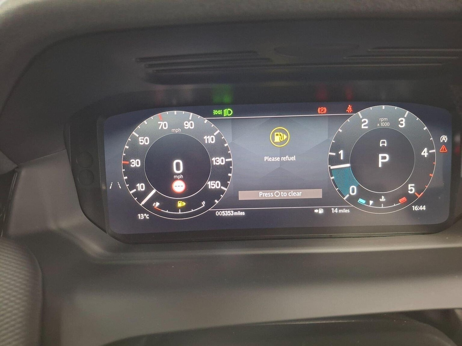 Used Land Rover Discovery Sport 2023 for sale - 76313923: Photo 28