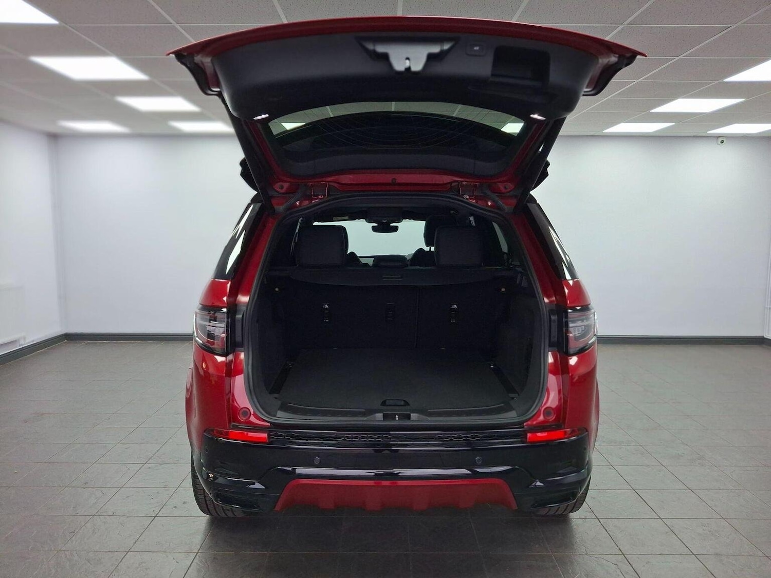 Used Land Rover Discovery Sport 2023 for sale - 76313923: Photo 35