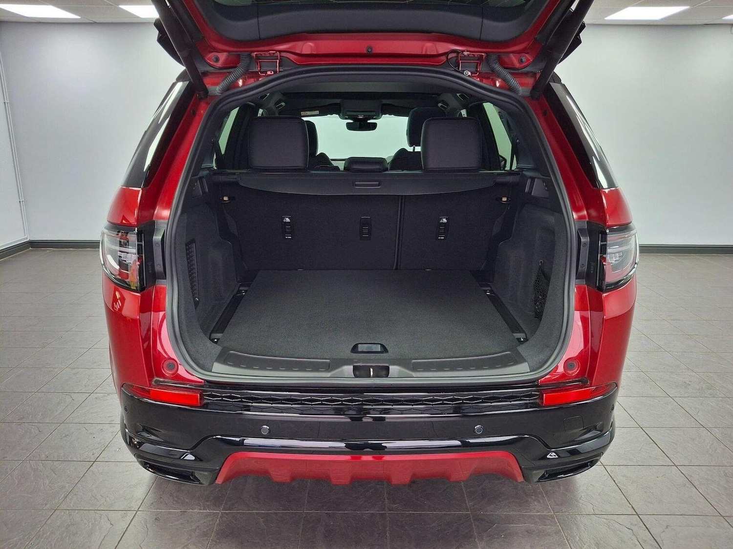 Used Land Rover Discovery Sport 2023 for sale - 76313923: Photo 36