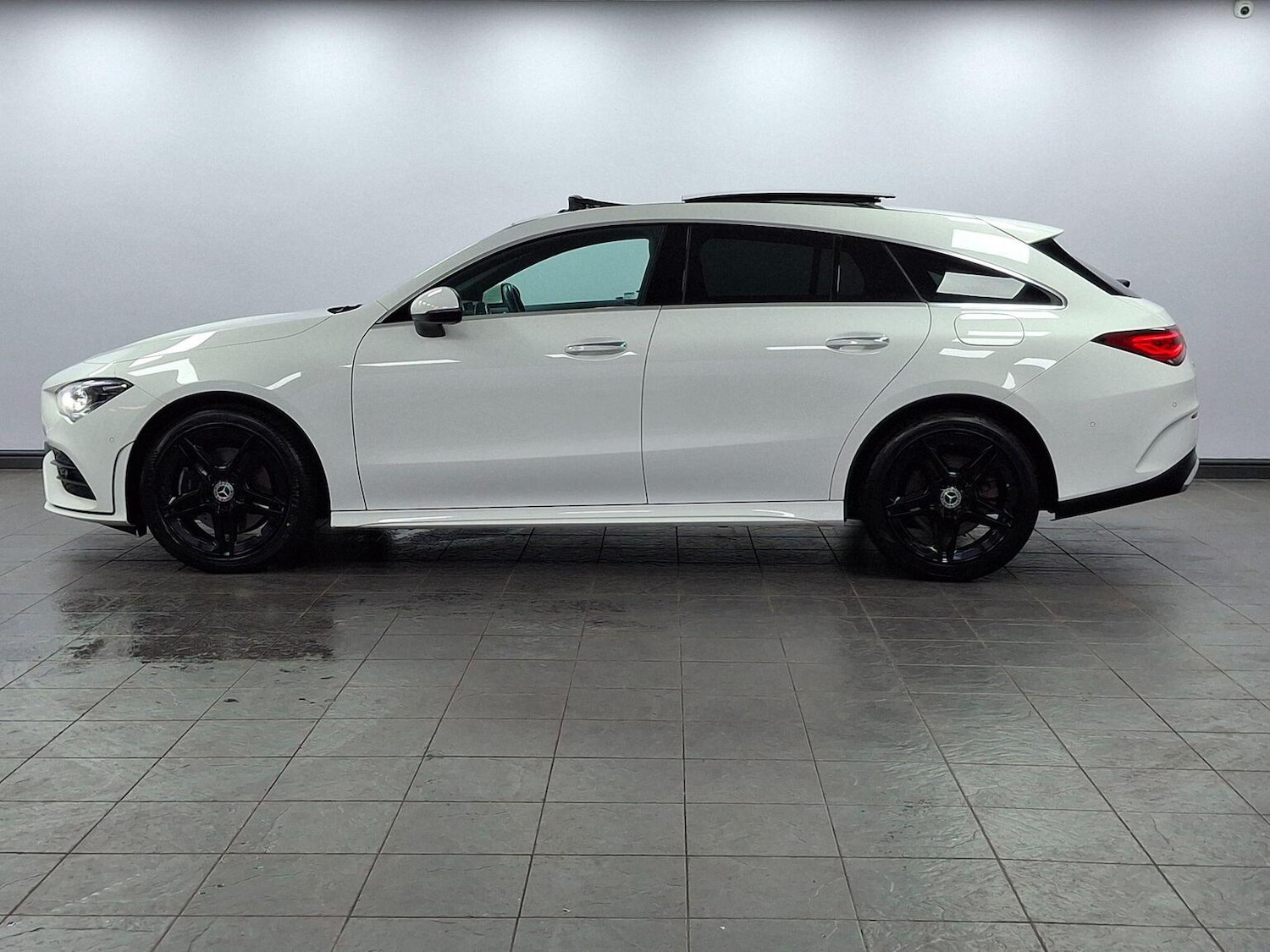 Used Mercedes-Benz CLA 2021 for sale - 77395264: Photo 2