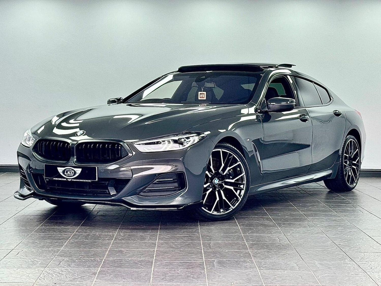 Used BMW 8 Series 2022 for sale - 76149319: Photo 1