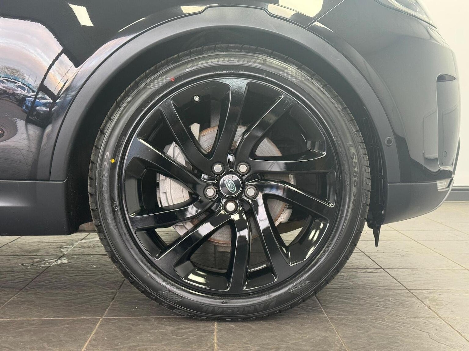 Used Land Rover Discovery 2020 for sale - 76369242: Photo 31
