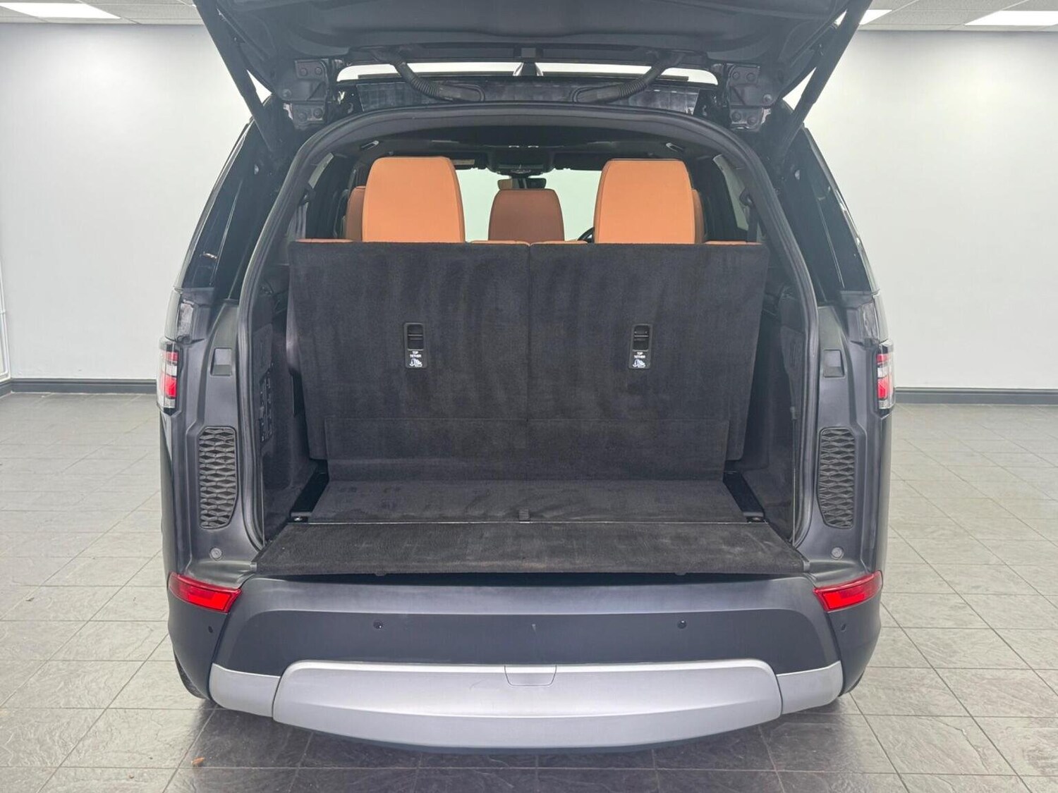 Used Land Rover Discovery 2020 for sale - 76369242: Photo 62
