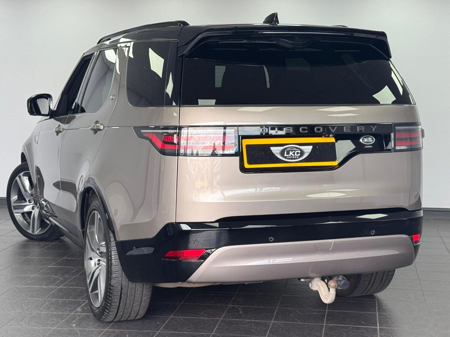 Used Land Rover Discovery 2022 for sale - 76794575: Photo 13