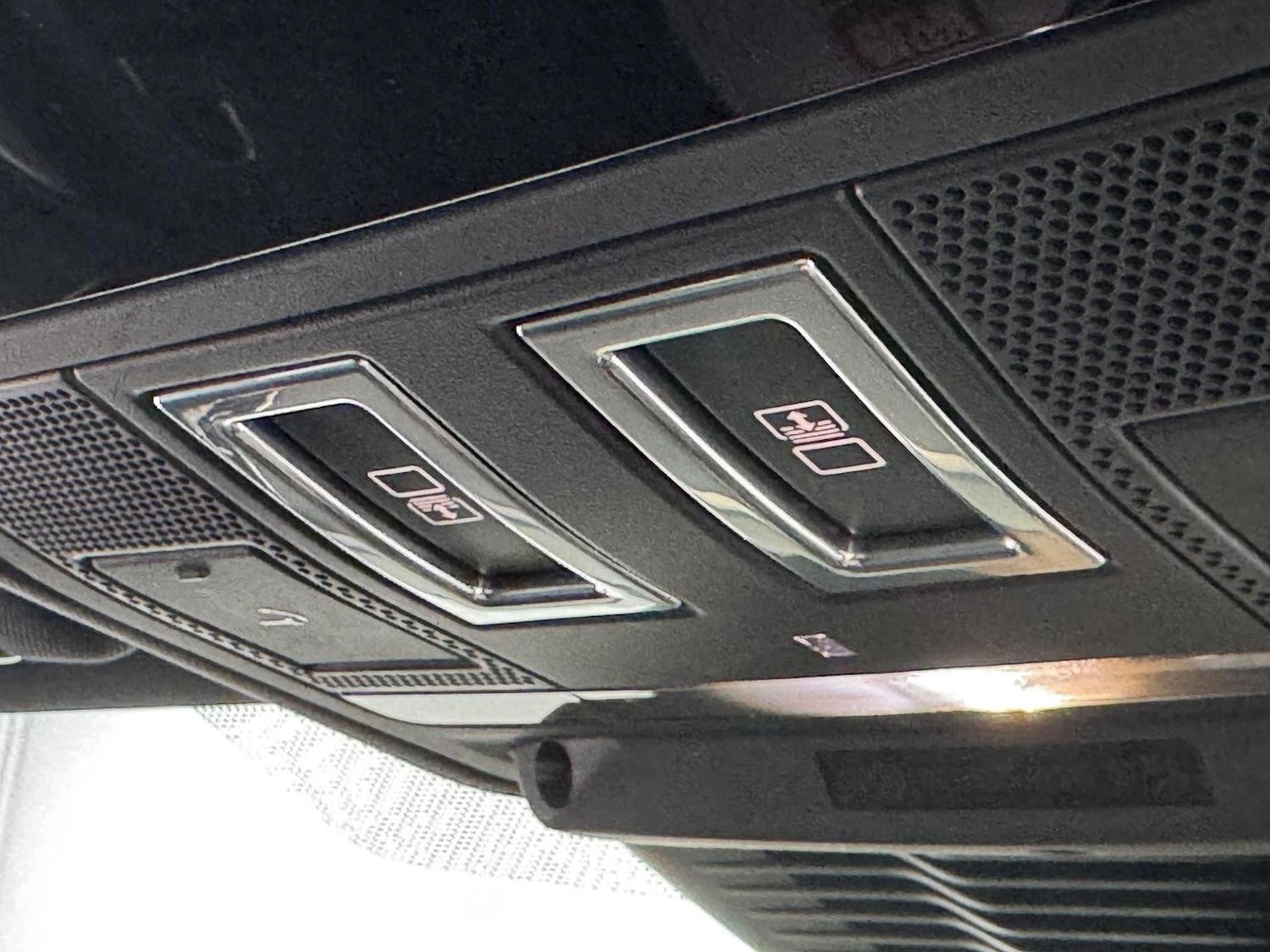 Used Land Rover Discovery 2022 for sale - 76794575: Photo 33