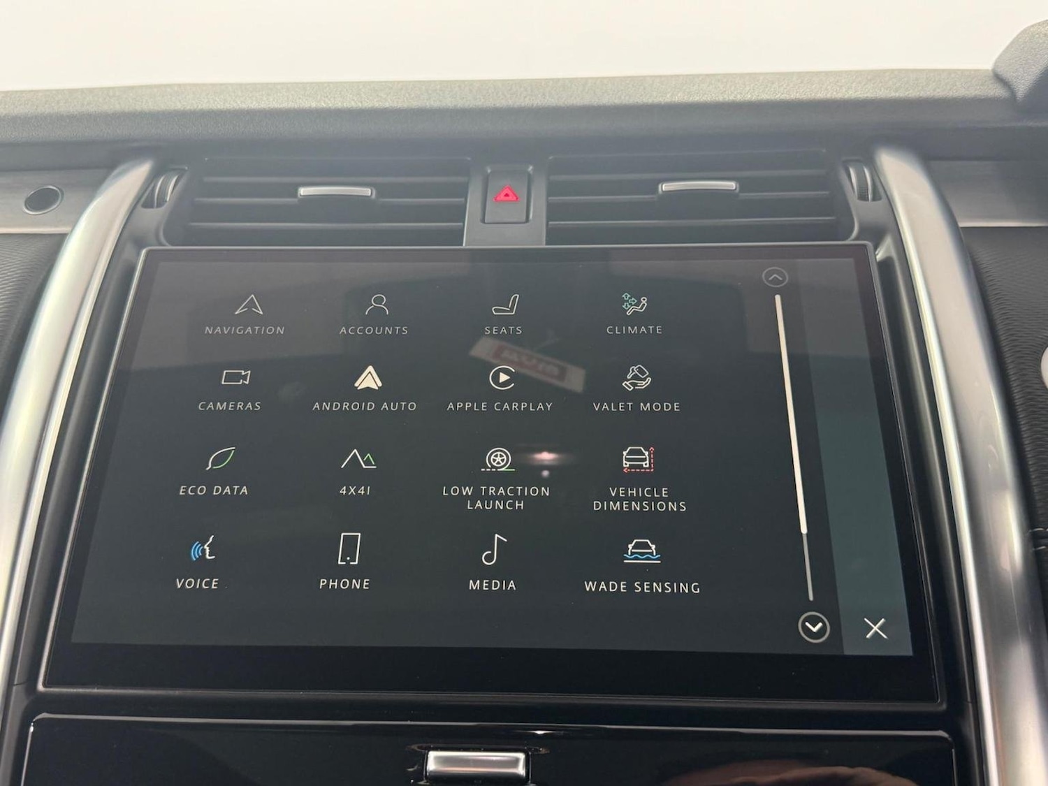 Used Land Rover Discovery 2022 for sale - 76794575: Photo 37