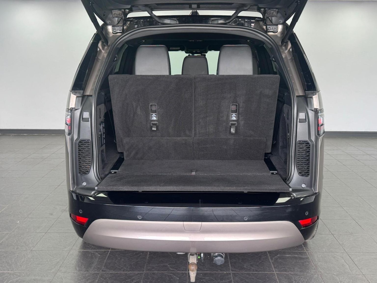 Used Land Rover Discovery 2022 for sale - 76794575: Photo 54