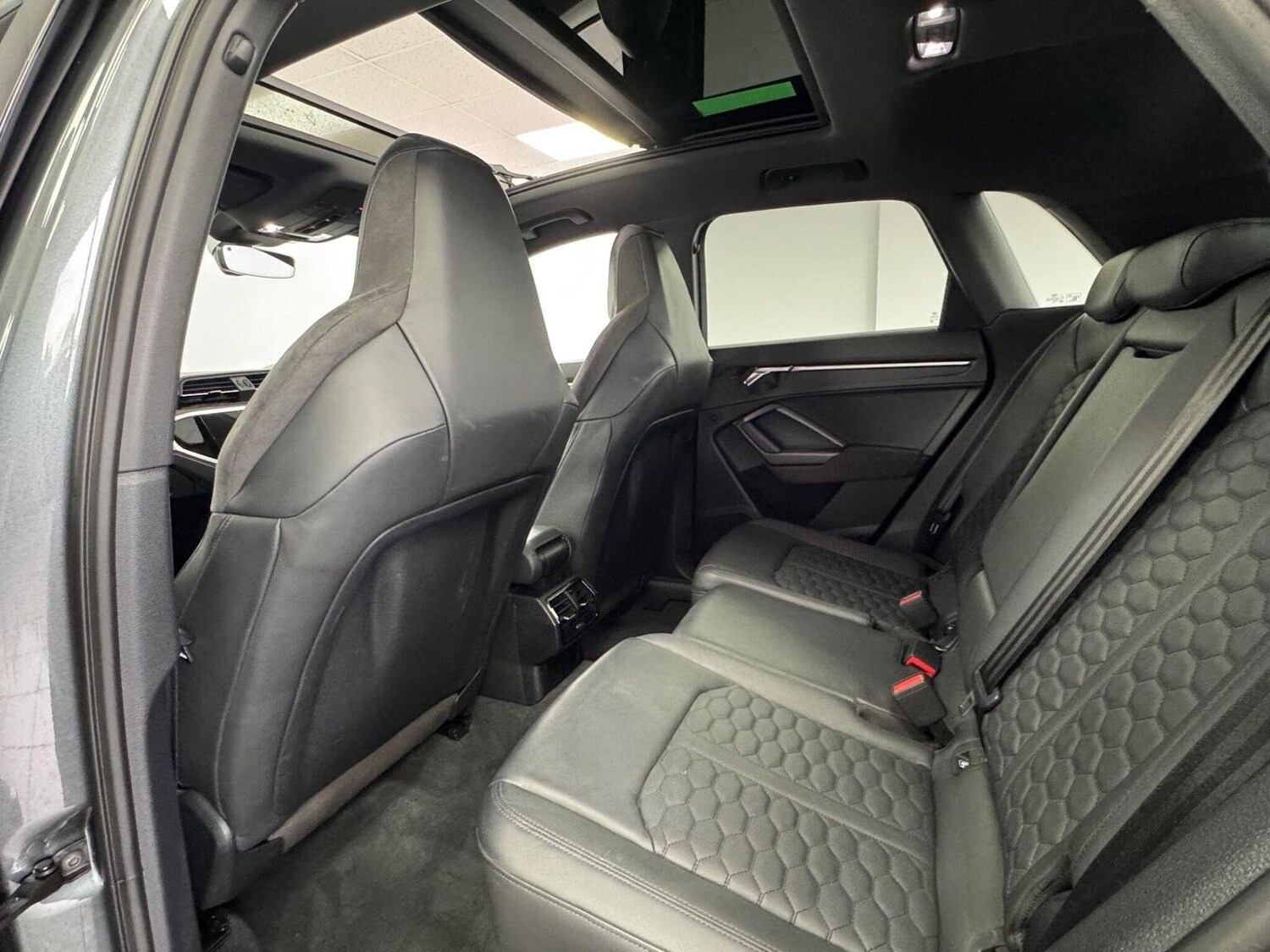 Used Audi RS Q3 2022 for sale - 77464684: Photo 49