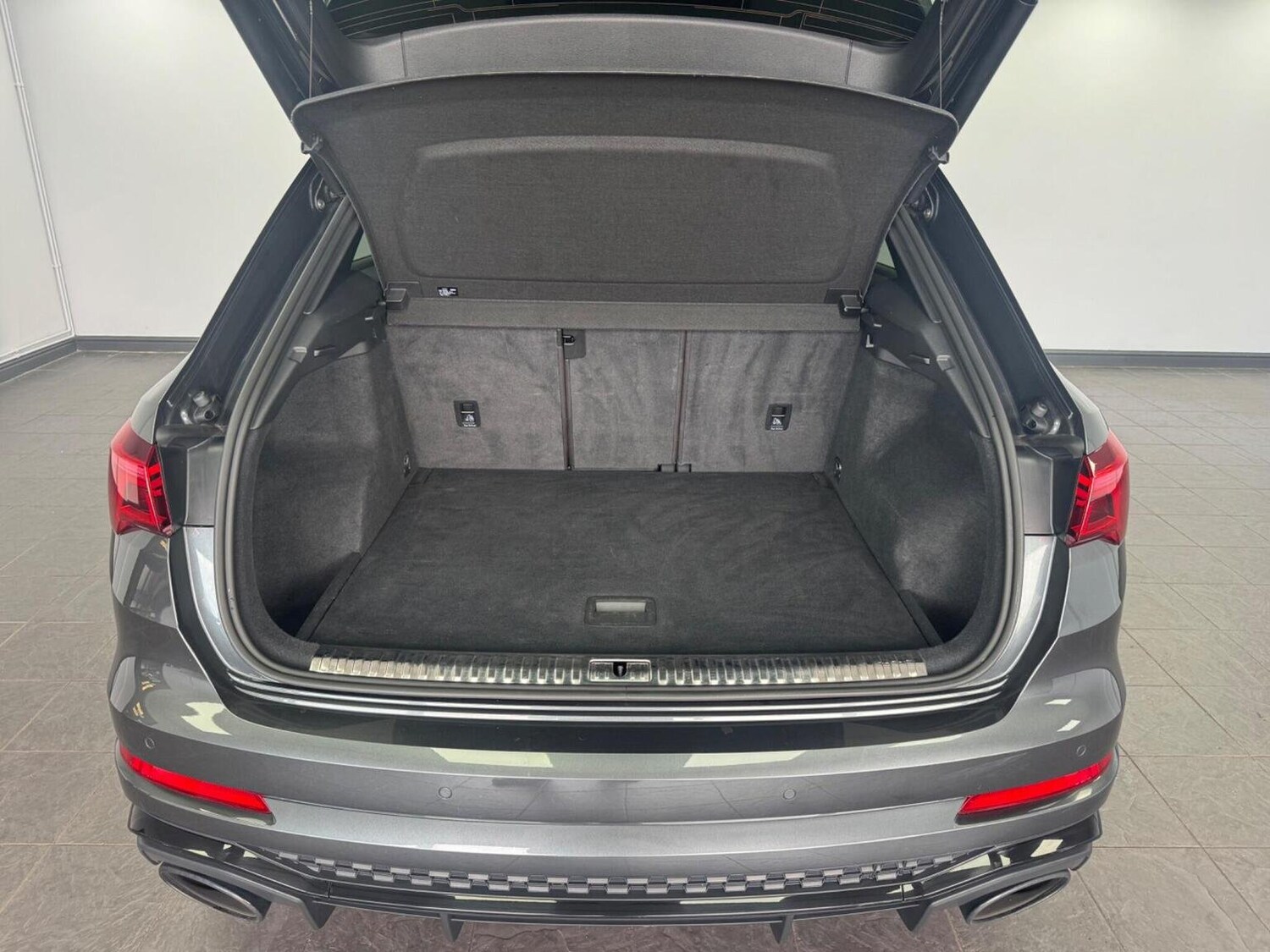 Used Audi RS Q3 2022 for sale - 77464684: Photo 58