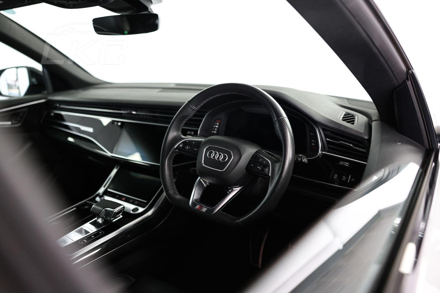 Used Audi Q8 2021 for sale - 76794587: Photo 3