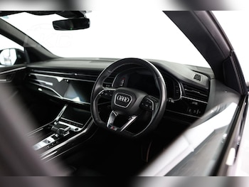 Used Audi Q8 2021 for sale - 76794587: Photo