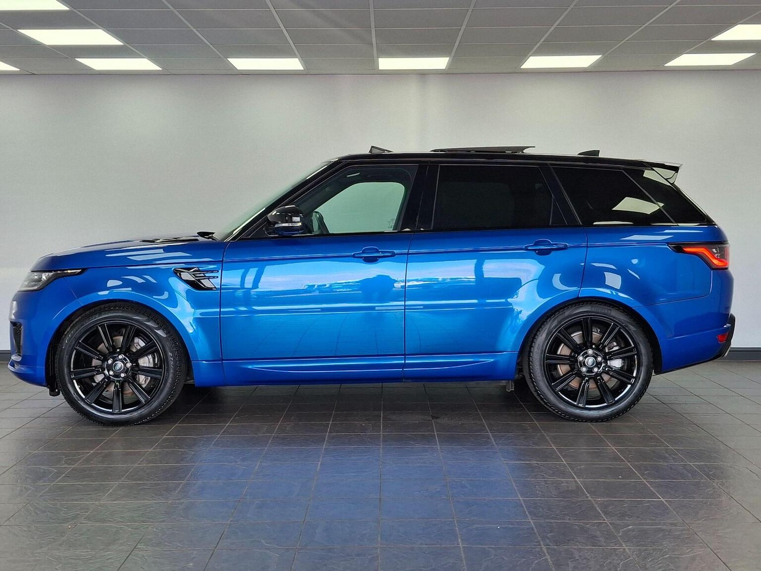 Used Land Rover Range Rover Sport 2022 for sale - 77901288: Photo 2