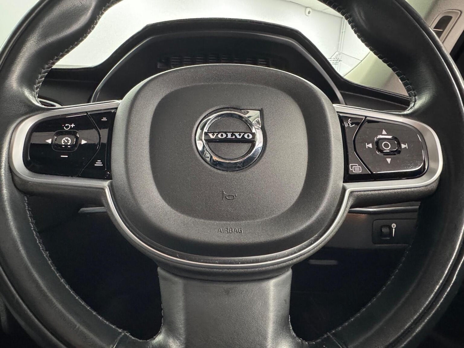 Used Volvo XC90 2020 for sale - 76559889: Photo 27