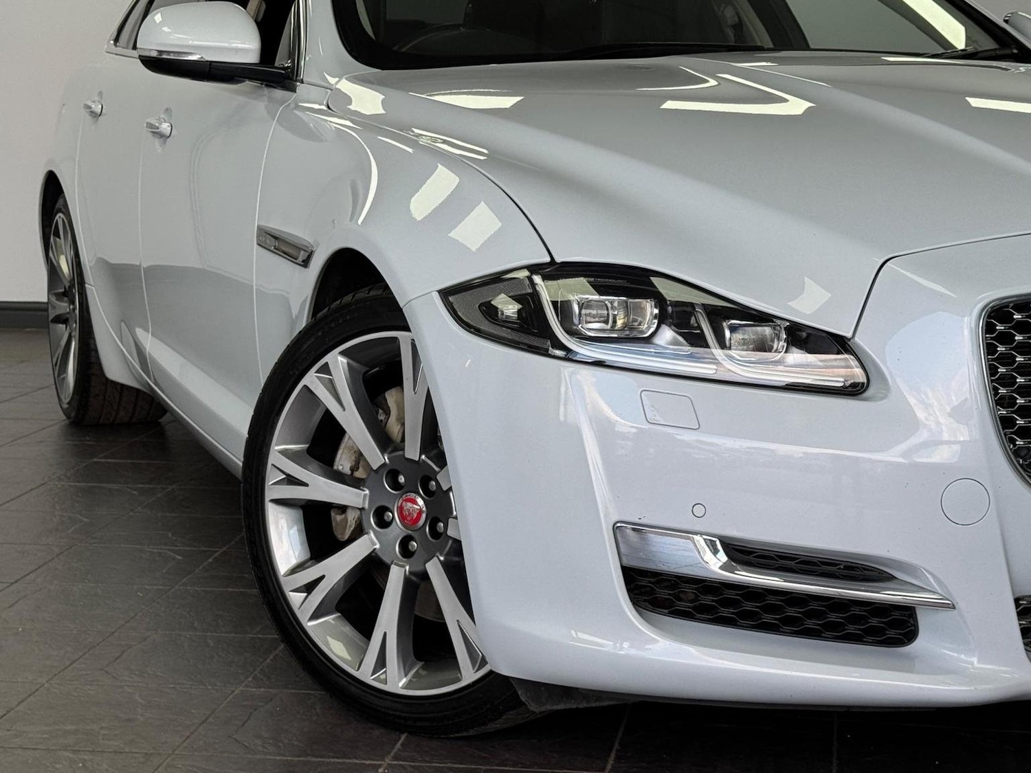 Used Jaguar XJ 2020 for sale - 76527387: Photo 21