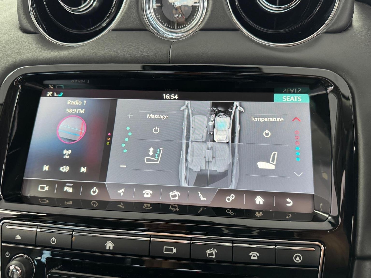 Used Jaguar XJ 2020 for sale - 76527387: Photo 27