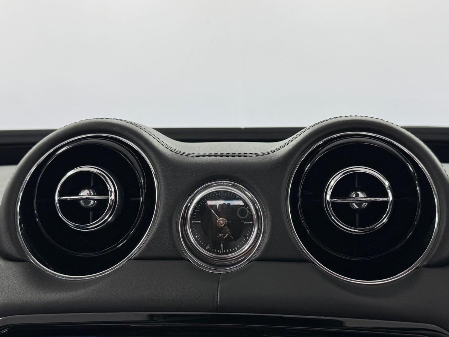 Used Jaguar XJ 2020 for sale - 76527387: Photo 33