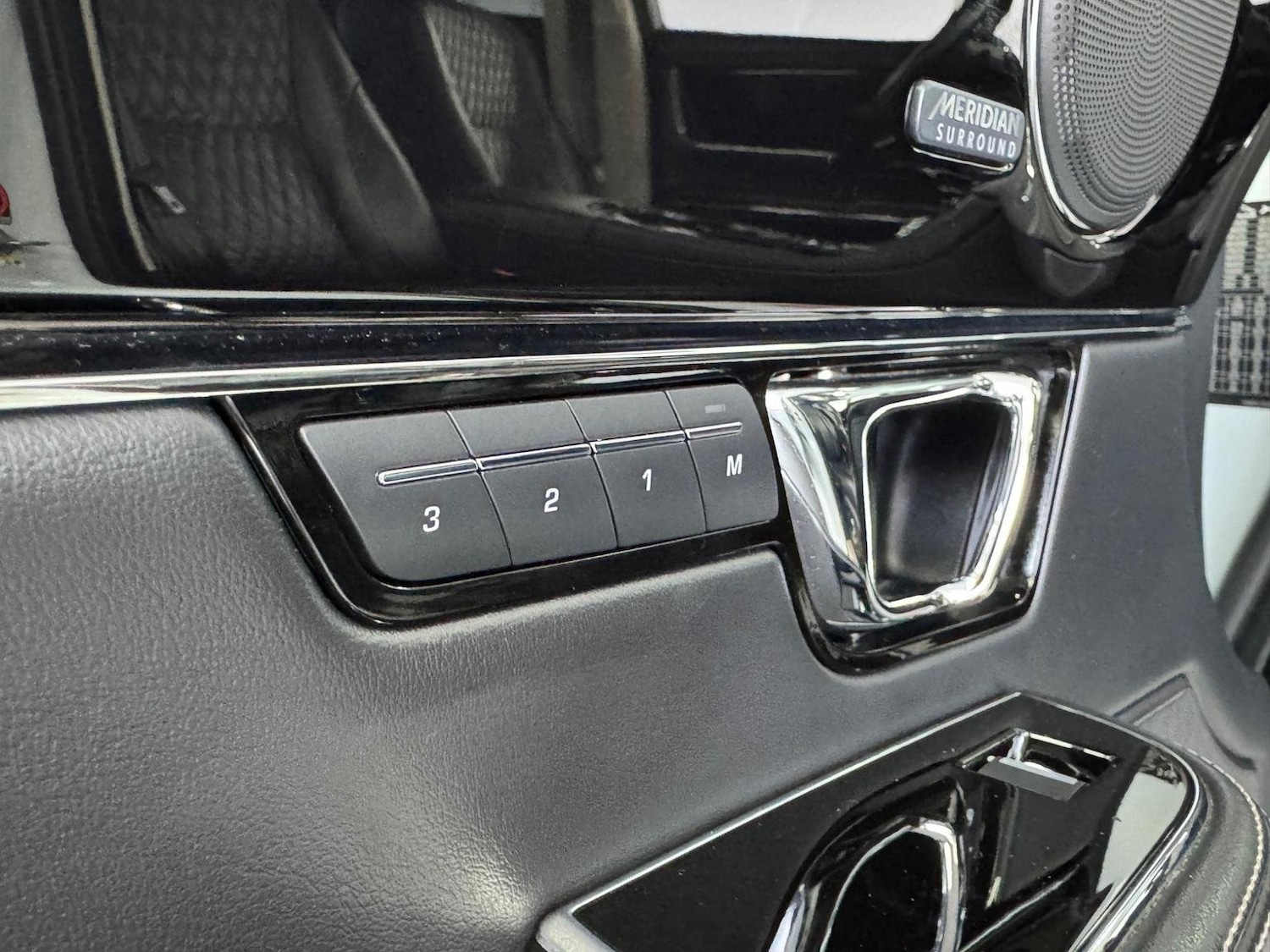 Used Jaguar XJ 2020 for sale - 76527387: Photo 38