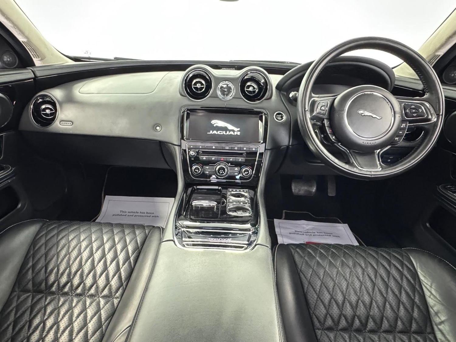 Used Jaguar XJ 2020 for sale - 76527387: Photo 4