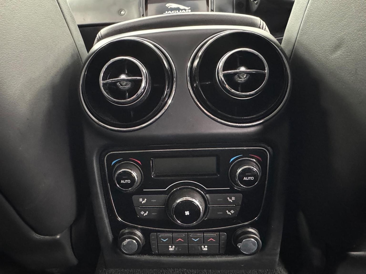 Used Jaguar XJ 2020 for sale - 76527387: Photo 43