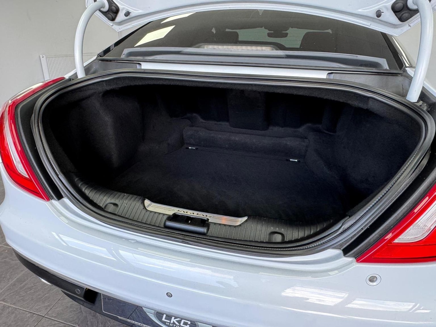 Used Jaguar XJ 2020 for sale - 76527387: Photo 52