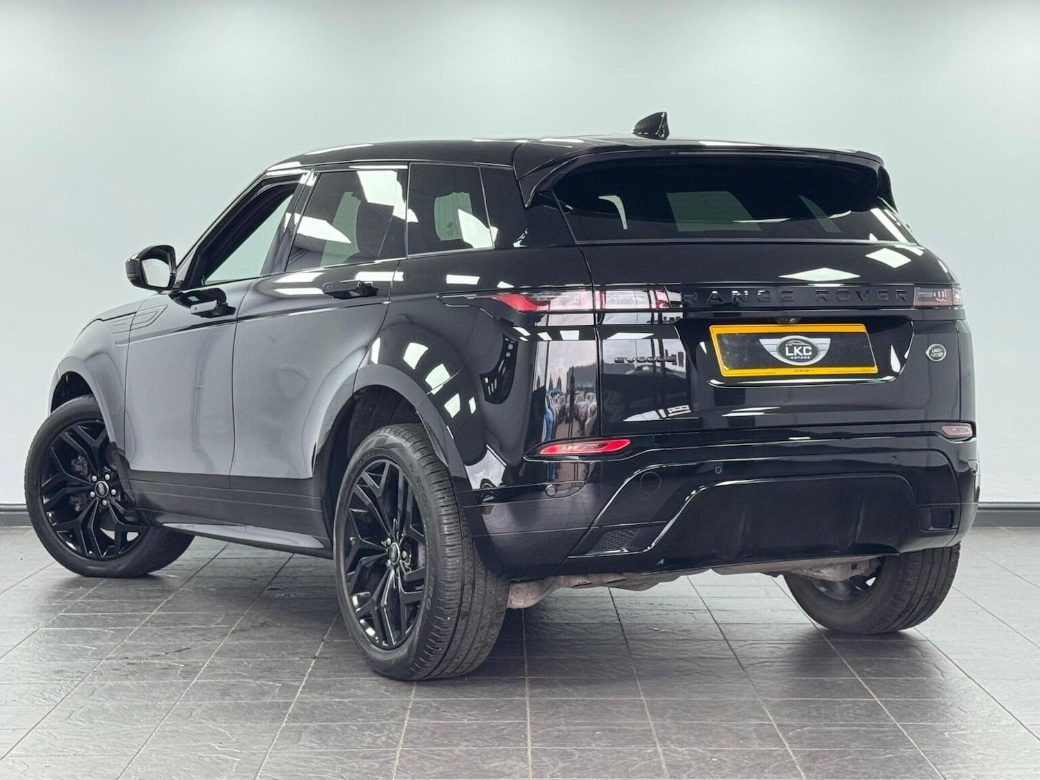 Used Land Rover Range Rover Evoque 2023 for sale - 75962663: Photo 11