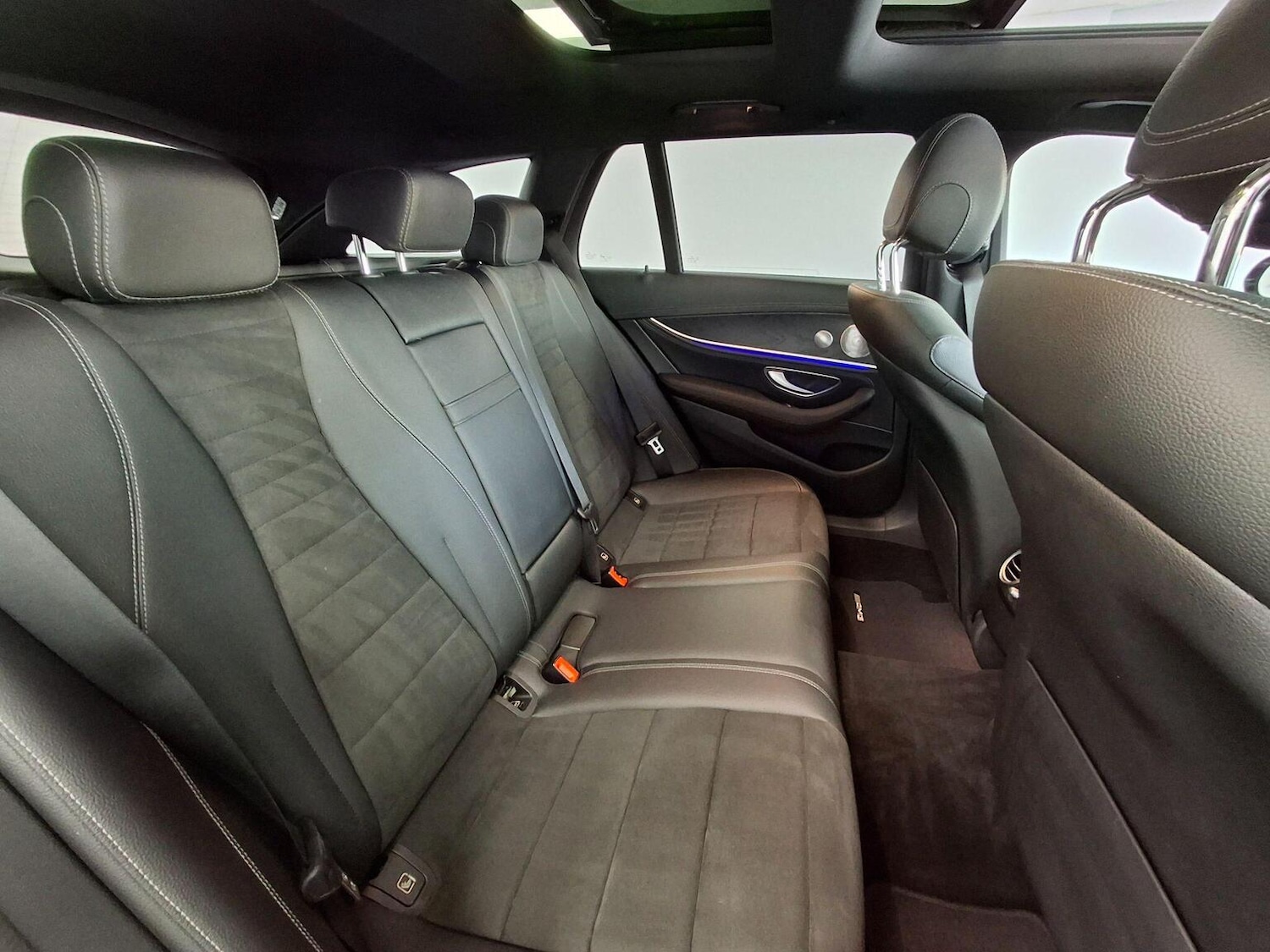 Used Mercedes-Benz E Class 2020 for sale - 76769862: Photo 40