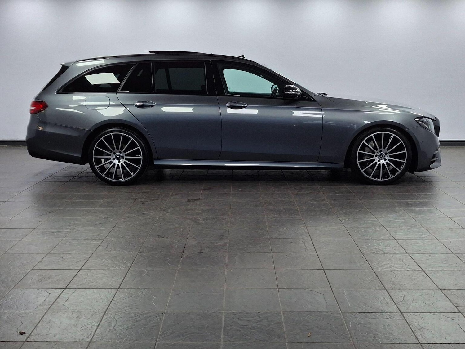 Used Mercedes-Benz E Class 2020 for sale - 76769862: Photo 45