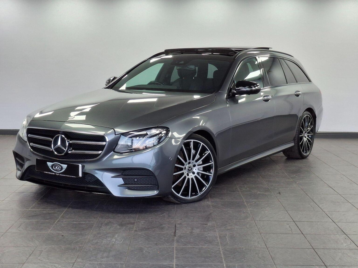 Used Mercedes-Benz E Class 2020 for sale - 76769862: Photo 54