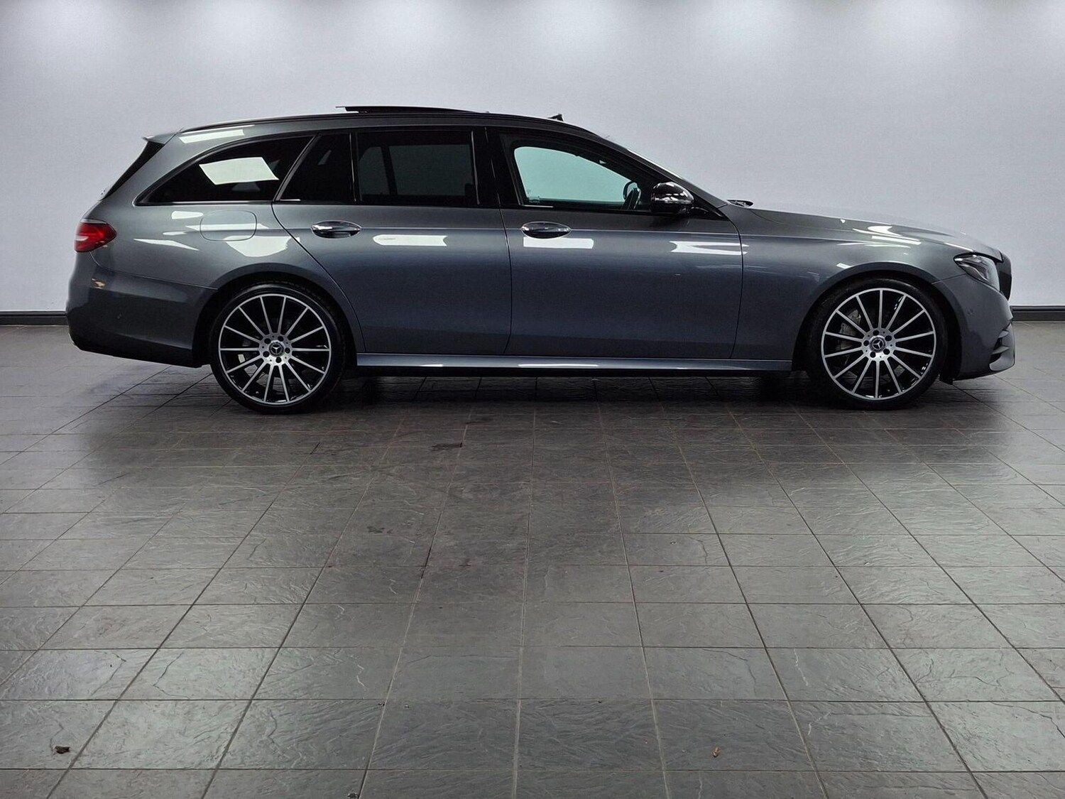 Used Mercedes-Benz E Class 2020 for sale - 76769862: Photo 55