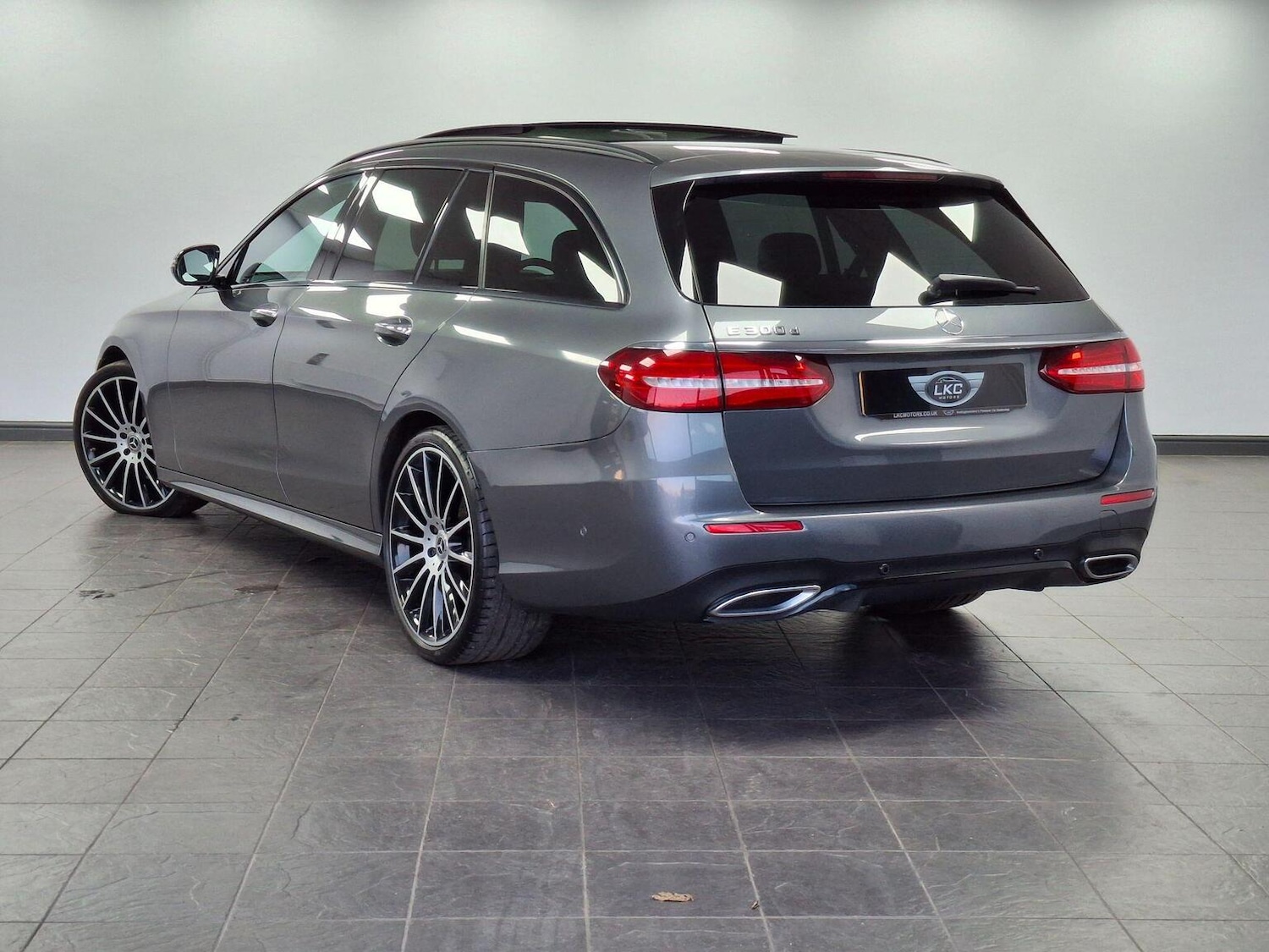 Used Mercedes-Benz E Class 2020 for sale - 76769862: Photo 67