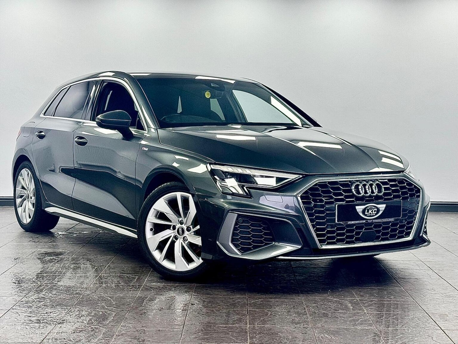 Used Audi A3 2021 for sale - 76591528: Photo 2