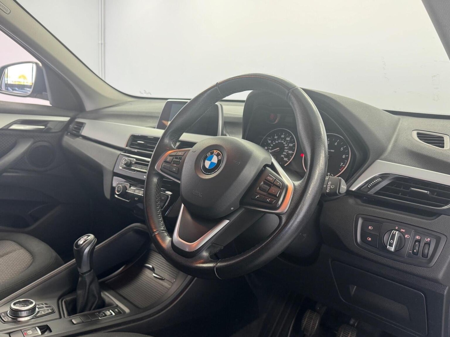 Used BMW X1 2017 for sale - 76120358: Photo 3