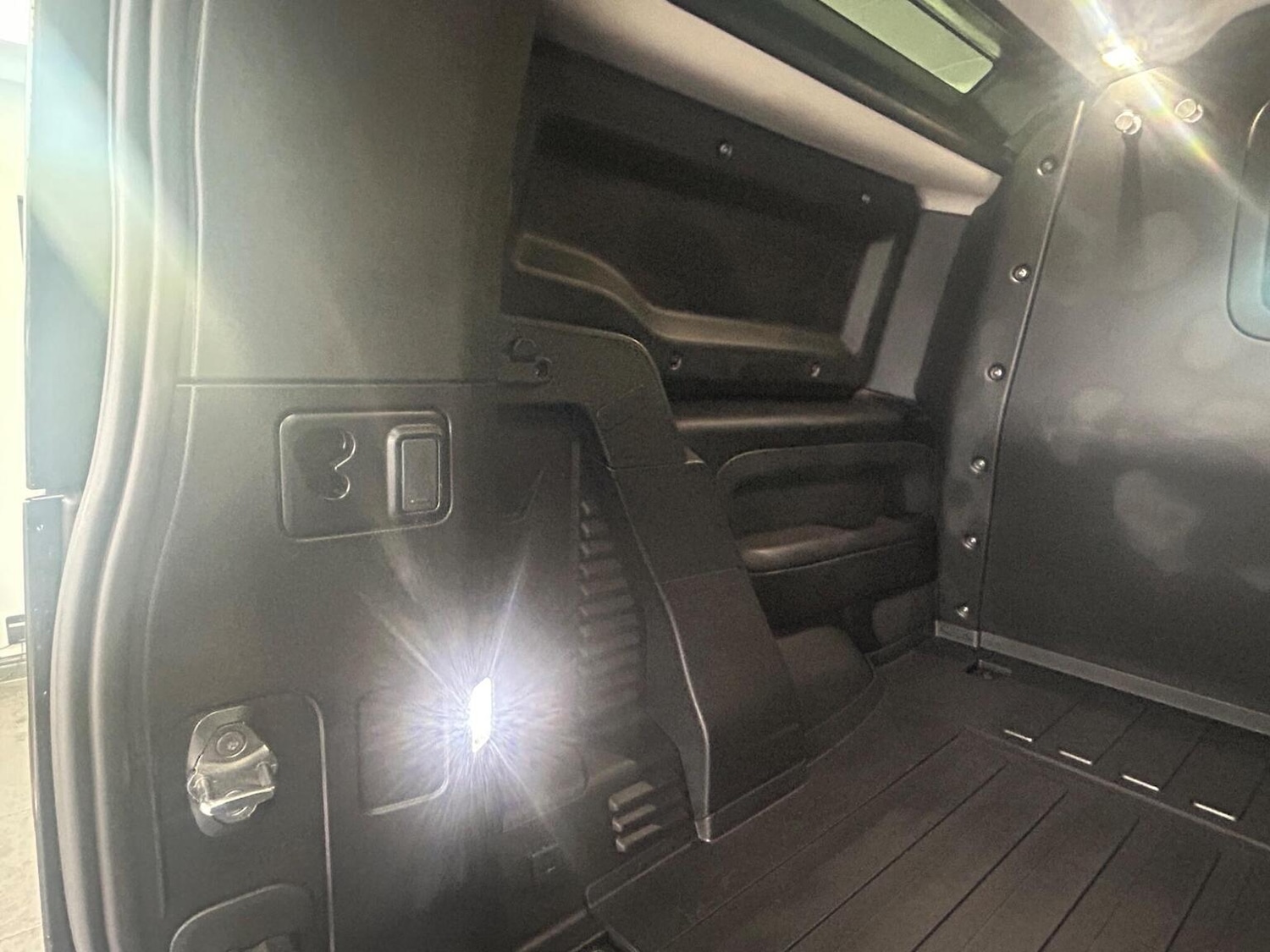 Used Land Rover Defender 90 2024 for sale - 76968585: Photo 37