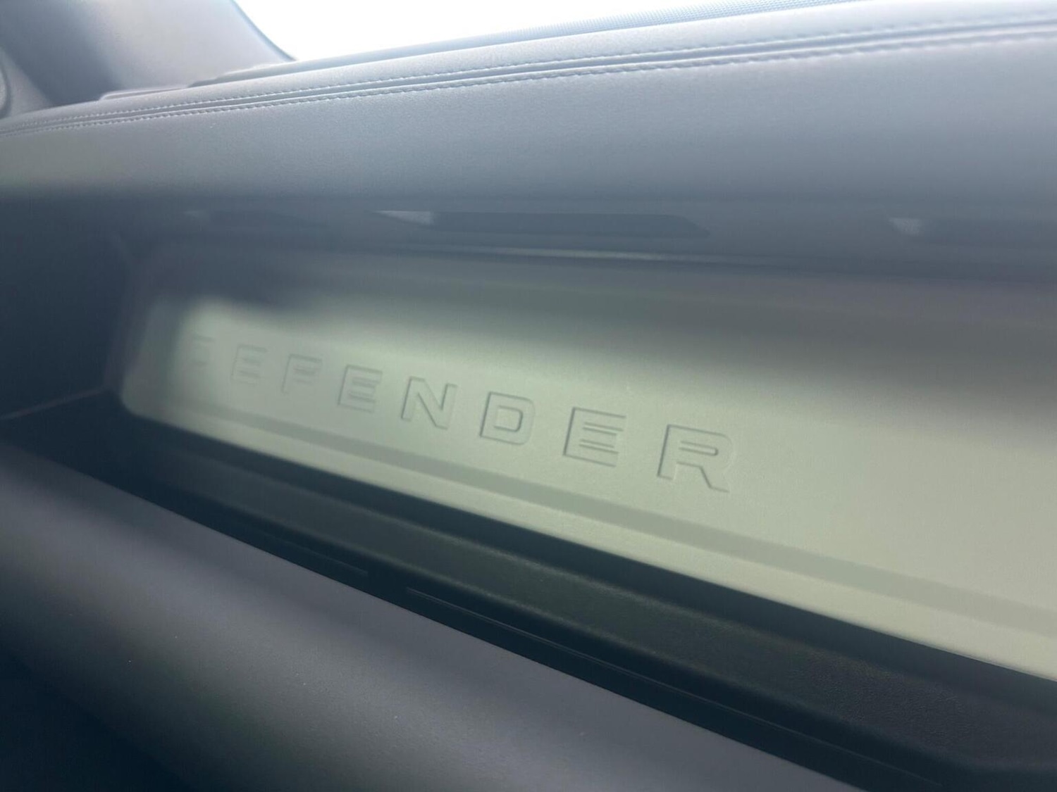 Used Land Rover Defender 90 2024 for sale - 76968585: Photo 39