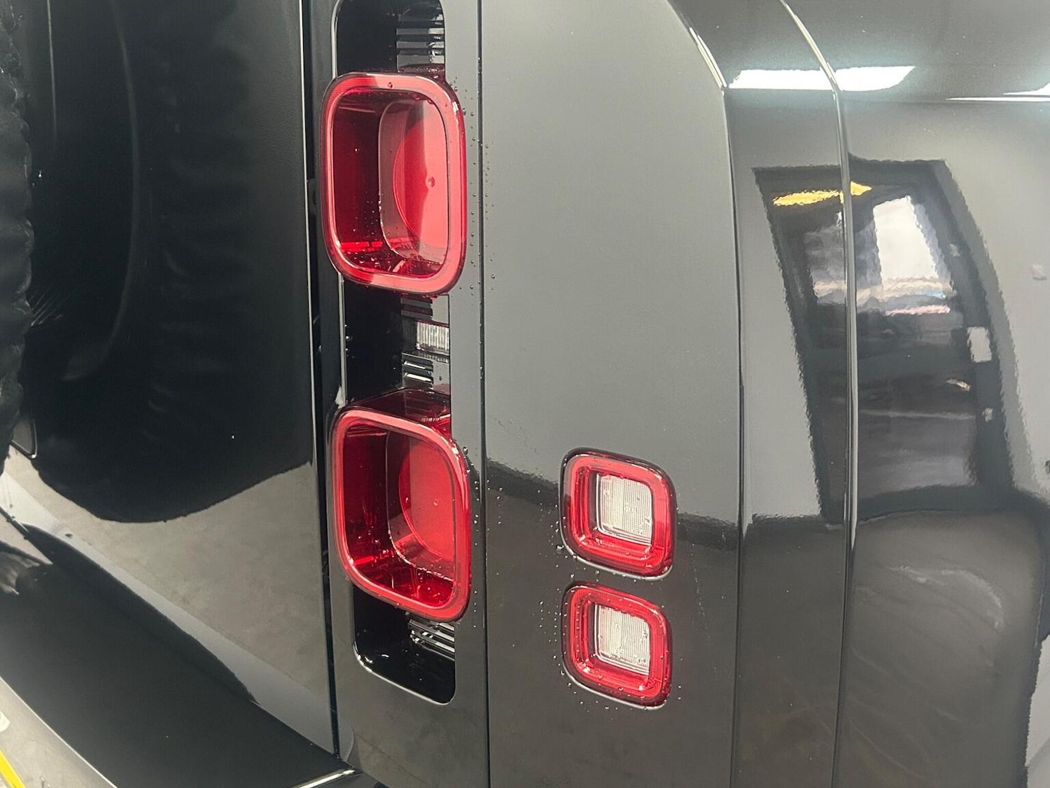 Used Land Rover Defender 90 2024 for sale - 76968585: Photo 41