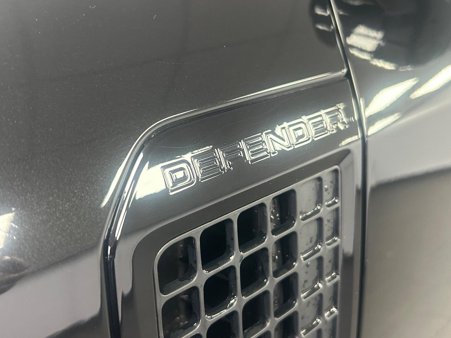 Used Land Rover Defender 90 2024 for sale - 76968585: Photo 44